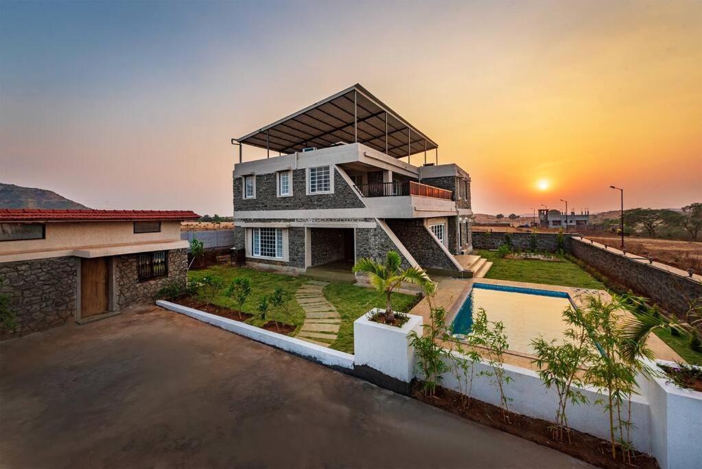 Stone Mansion By Phoenix Stays Igatpuri Ngoại thất bức ảnh
