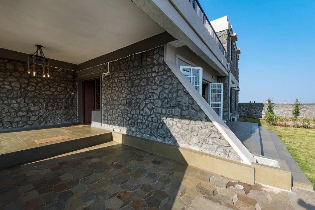 Stone Mansion By Phoenix Stays Igatpuri Ngoại thất bức ảnh