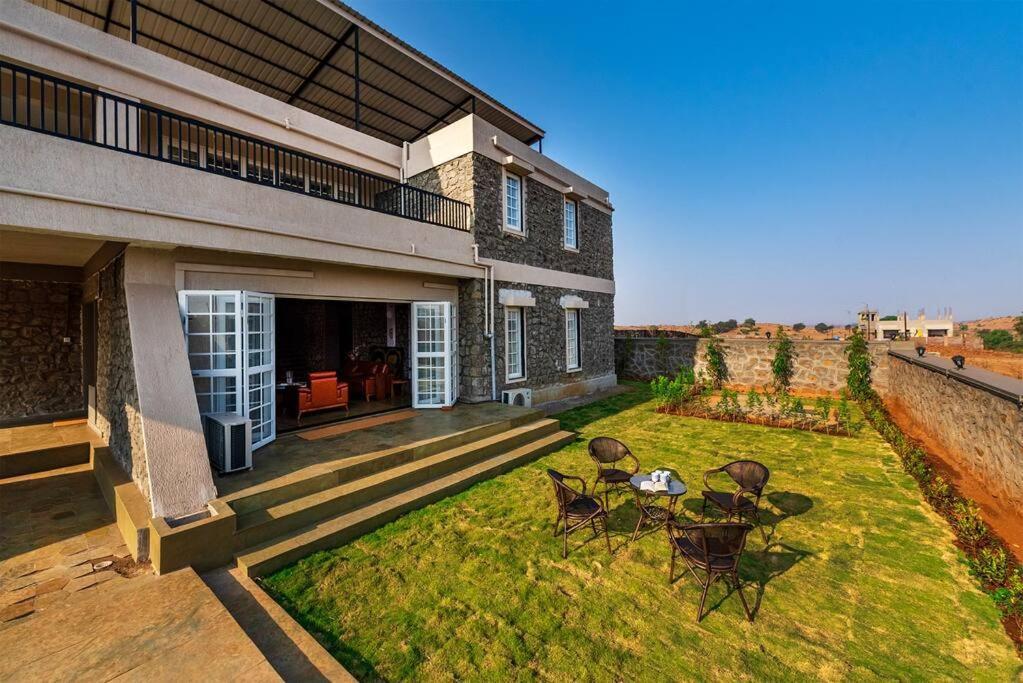 Stone Mansion By Phoenix Stays Igatpuri Ngoại thất bức ảnh