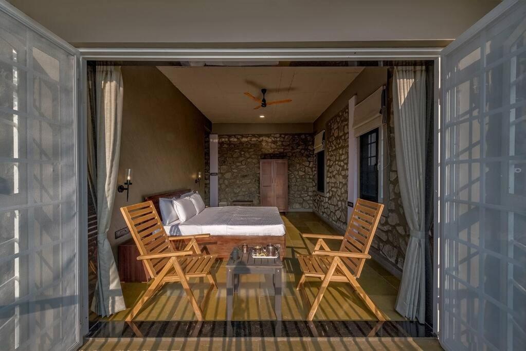 Stone Mansion By Phoenix Stays Igatpuri Ngoại thất bức ảnh