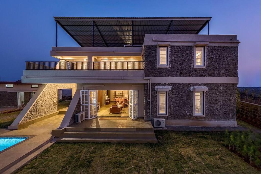 Stone Mansion By Phoenix Stays Igatpuri Ngoại thất bức ảnh